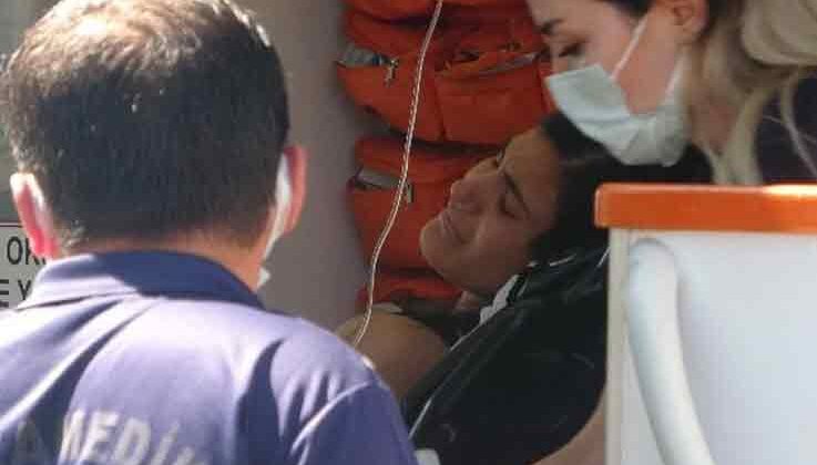 Denizde fenalık geçiren genç kadın, hastaneye kaldırıldı