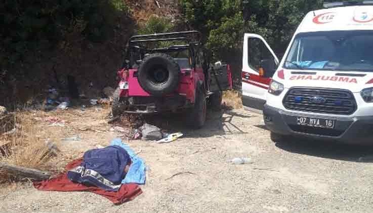 Safari aracı devrildi: 1 ölü, 9 yaralı