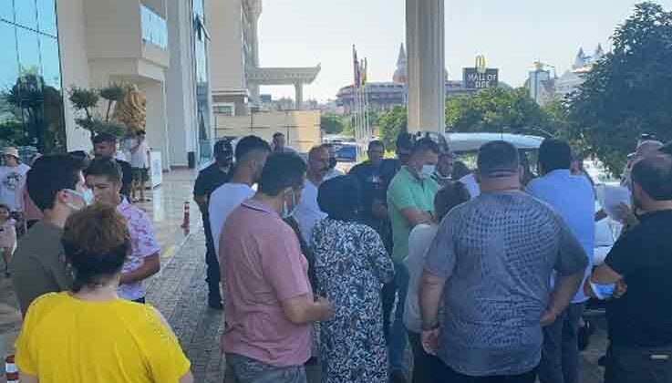 Otel ismi değişince onlarca tatilci otel önünde mağdur oldu