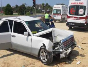 Antalya’da 4 aracın karıştığı kazada 6 kişi yaralandı