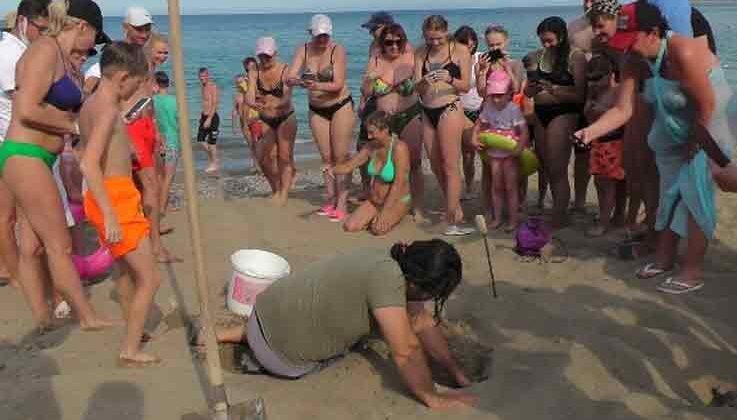 Kemer’de yeni caretta caretta yumurtlama alanı tespit edilip yuvalar koruma altına alındı