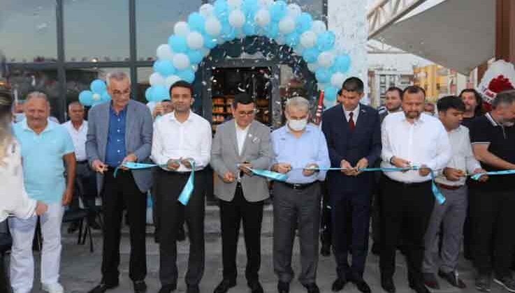 Cem Karaca Gençlik Kütüphanesi açıldı