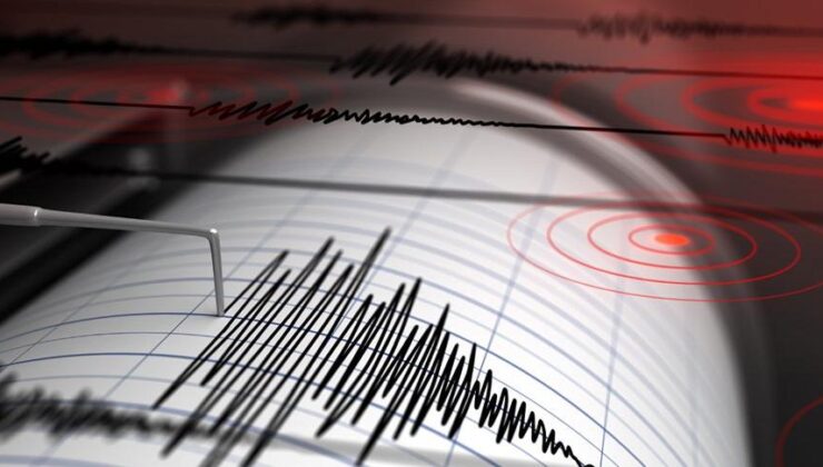 İzmir açıklarında 4.3 büyüklüğünde deprem! Uzmanından açıklama geldi