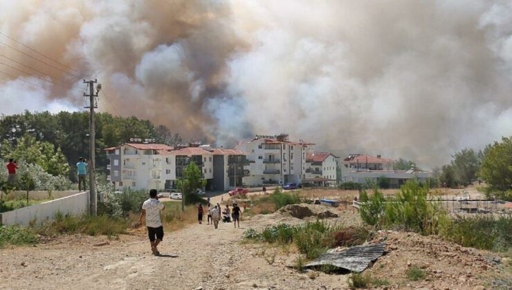 Manavgat’ta orman yangını yeniden başladı