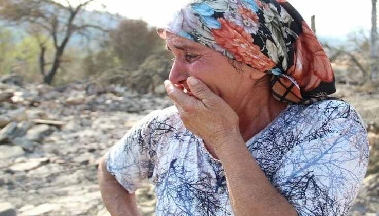 Yangınla boğuşan kardeşine yardıma gitti, döndüğünde evi ve koyunlarını yanmış halde buldu