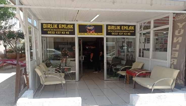 Antalya’da bimekan şahıs, emlakçıda ölü bulundu