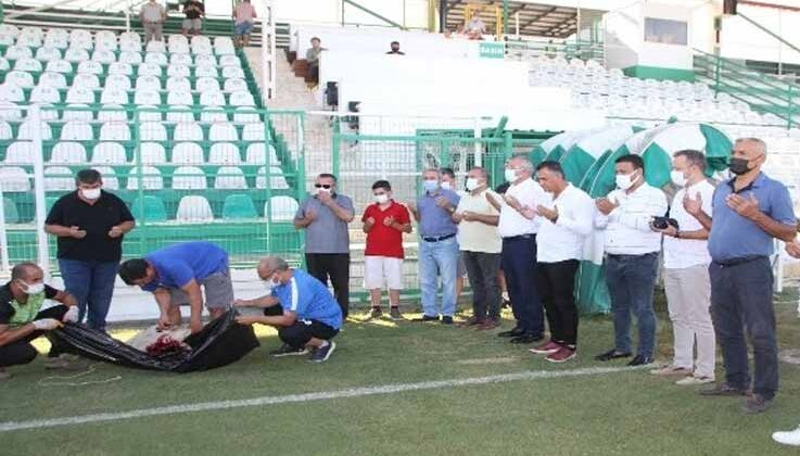 Serik Belediyespor’da yeni sezon açılışı dualar eşliğinde kurban kesilerek yapıldı
