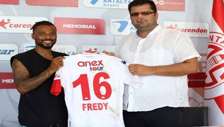 Antalyaspor, Fredy Ribeiro ile 3+1 yıllık sözleşme imzaladı