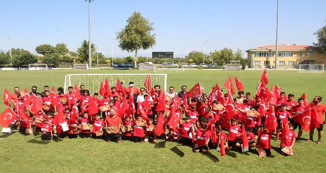 Döşemealtı’nda “Yaza Elveda Okula Merhaba” futbol şenliği