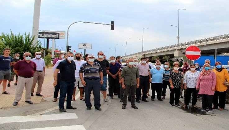 Mahallelinin tek yöne düşürülen yol eylemi