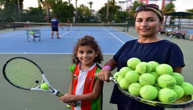 Kepez’de tenis kursuna ilgi