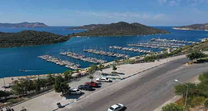 Kaş Seyir Terası projesi tamamlandı