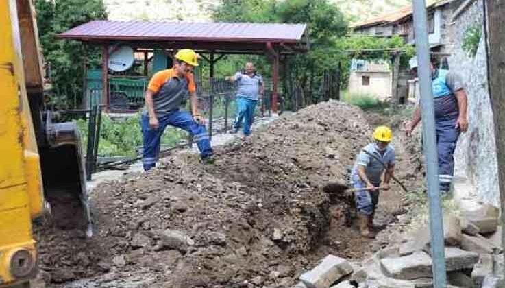 İbradı’da yağmur suyu çalışması