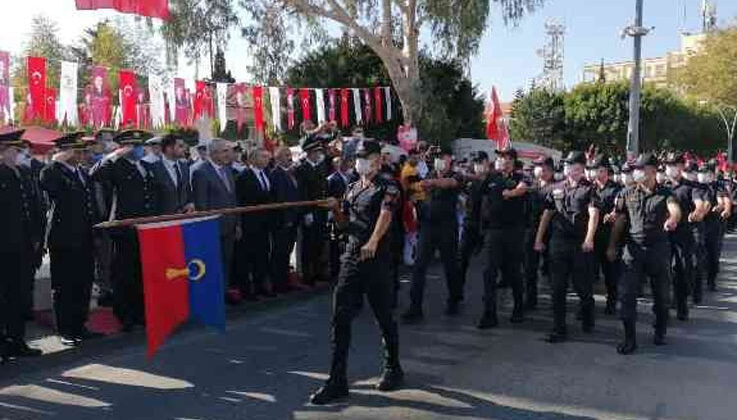 Antalya’da Cumhuriyet Bayramı coşkusu ilçelerde de sürüyor