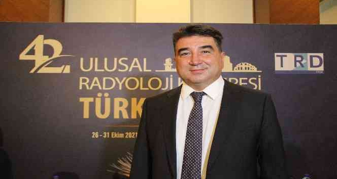 Prof.Dr. Hazırolan: “İyi bir muayene yapılmadan MR ve Tomografi istenilmemeli”