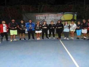 29 Ekim Cumhuriyet Kupası Tenis Turnuvası’nın kupaları sahiplerini buldu