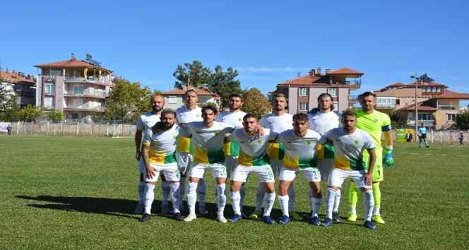 Korkuteli Belediyespor sahasında galip