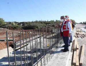 Başkan Böcek yeni yol açma çalışmasını denetledi