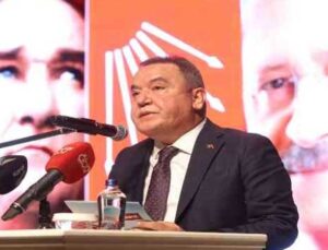Başkan Böcek: “Antalya örtü altı üretimde birinci sırada”