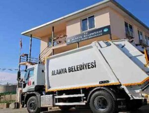 Alanya Belediyesi, 231’nci sıfır kilometre aracını temizlik işleri bünyesine kattı