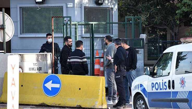 Emekli polis, kaybettiği cüzdanı için gittiği polis merkezinde havaya ateş açtı