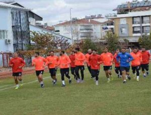 Korkutelispor’da Kepez maçı hazırlıkları devam ediyor