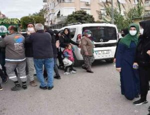 Salıncaktan düşerek ölen lise öğrencisi gözyaşları içinde toprağa verildi