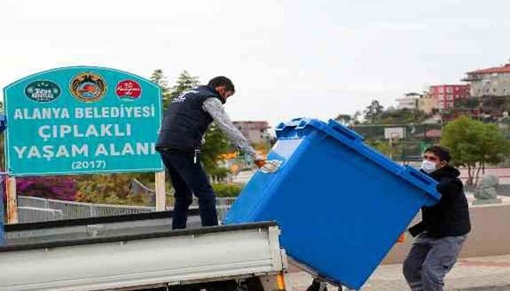Alanya’da 150 adet sıfır atık konteyneri dağıtıldı