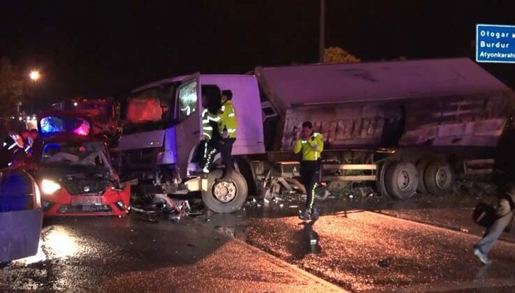 Antalya’da yeni aldığı otomobille eve dönüş yolunda can verdi