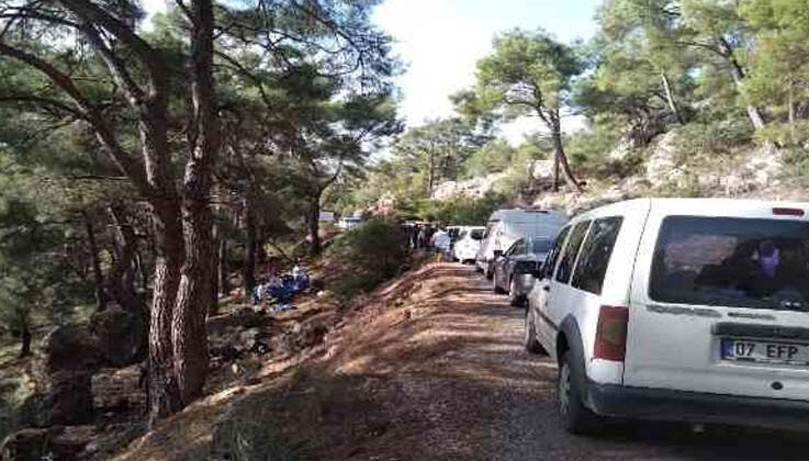 Antalya’da ormanlık alanda kafasından silahla vurulmuş ceset bulundu