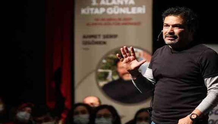 Yazar İzgören: “Sanatı ve edebiyatı hayatımıza katmalıyız”