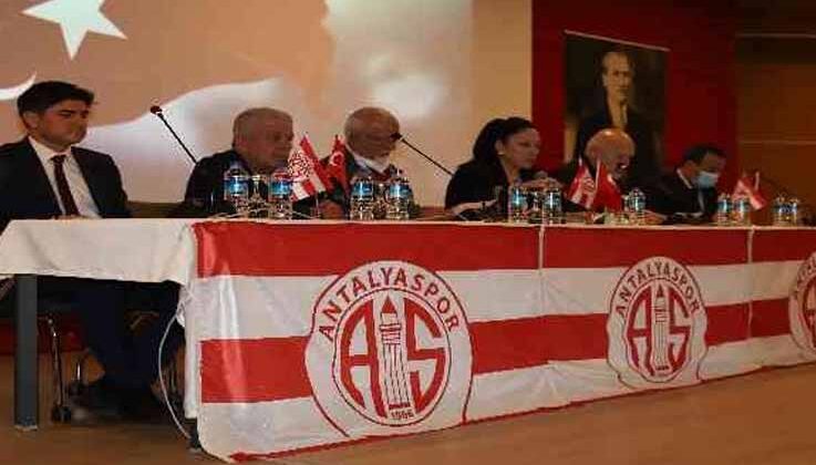 Antalyaspor Başkanı Çetin: “Hedefimiz az borç, çok başarı”