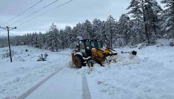 Büyükşehir’in karla mücadelesi başladı