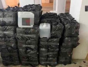 Antalya’da sahte alkol üreten fabrika ve depoya baskın: 8 gözaltı
