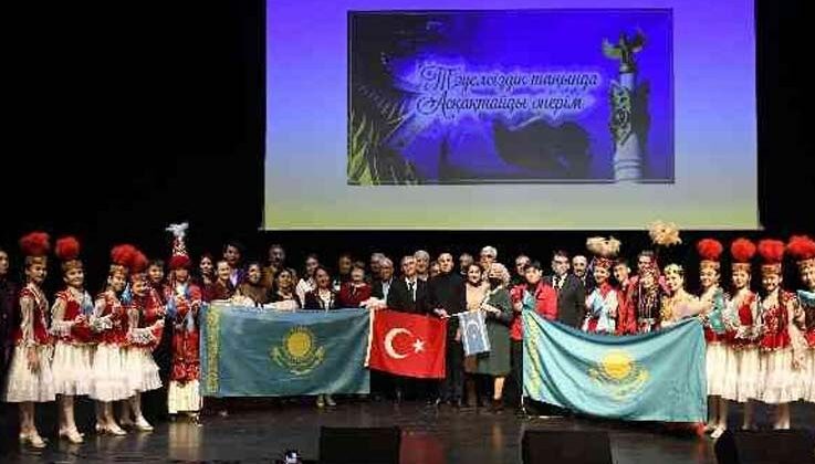 Kazakistan’ın bağımsızlık yıl dönümü Muratpaşa’da kutlandı