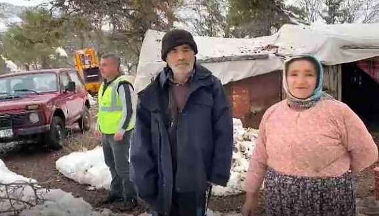 Kar yağışı nedeniyle yaylada mahsur kalan aile kurtarıldı