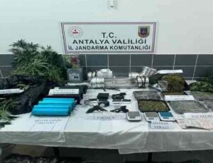 Jandarmadan uyuşturucu laboratuvarına operasyon: 2 gözaltı