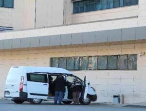 Tartıştığı eşini demir çubukla başına vurarak öldürdü