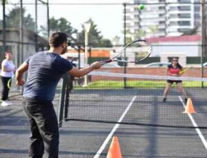 Konyaaltı’nda ücretsiz tenis kortu