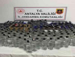 Antalya’da 236 litre sahte bandrollü alkol ele geçirildi