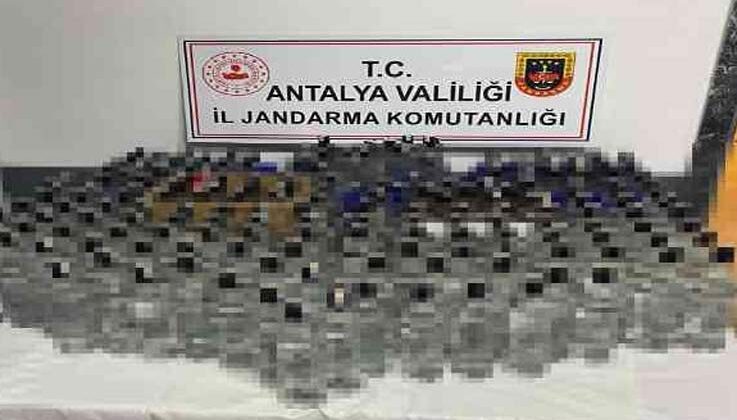 Antalya’da 236 litre sahte bandrollü alkol ele geçirildi