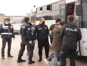 Antalya’da çeşitli suçlardan aranan 77 kişi yakalandı