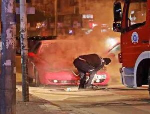Antalya’da LPG’li otomobil alev alev yandı
