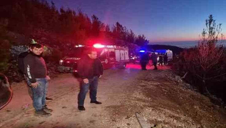 Antalya’da tomruk yüklü kamyonun altında kalan şoför hayatını kaybetti