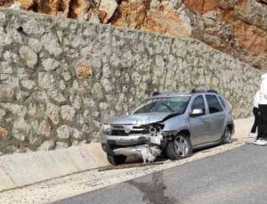 Antalya’da trafik kazası: 2 yaralı