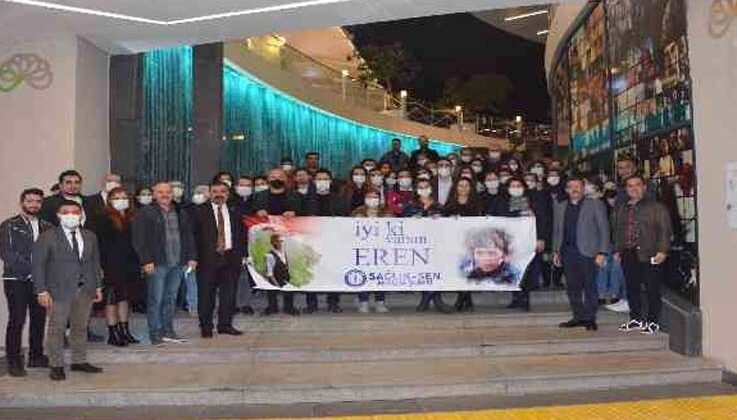 Antalya’da sağlık çalışanları ‘Kesişme: İyi Ki Varsın Eren’ filmini izledi