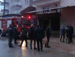 Antalya’da ardiyeye düşen yıldırım yangın çıkardı