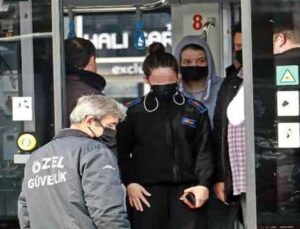 Antalya’da tramvayın altında kalan kadın ağır yaralandı