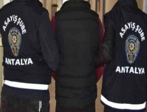 45 yıl hapis cezası ile aranırken polislere yakalanan şahıs: “Yolun sonuna geldik”