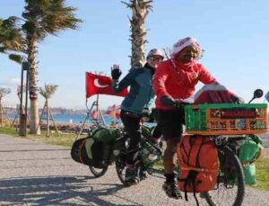 Bisikletleri ile Avrupa turuna çıkan Fransız çift Türk misafirperverliğine hayran kaldı